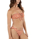 Daisy Tile Cheeky Scoop Bottom